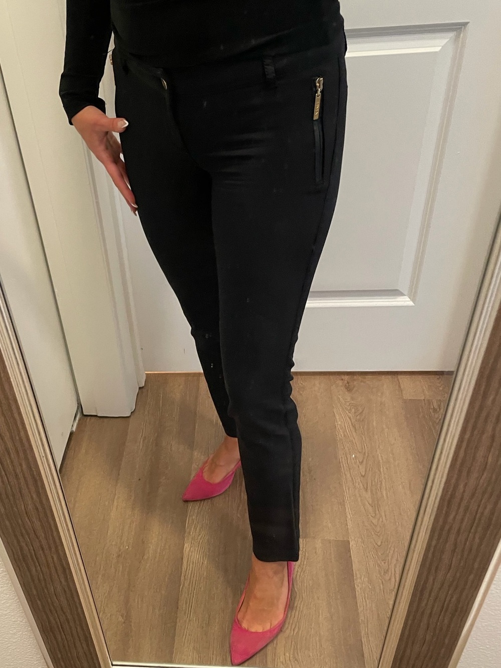 Black Skinny Women's Jeans - Sleek Stretch Fit